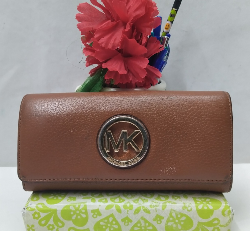 Michael Kors Brown Leather Round Logo Credit Card Bifold Wallet